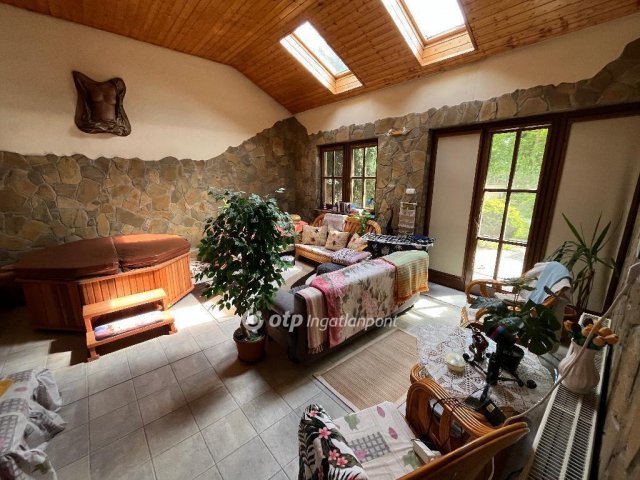 Eladó családi ház, Hernádon 115 M Ft, 1+3 szobás