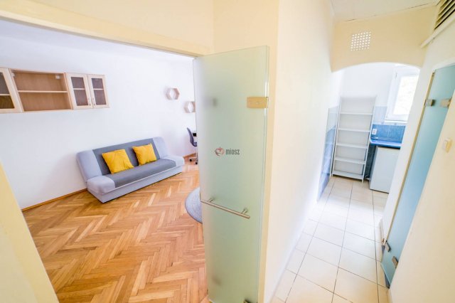Kiadó téglalakás, albérlet, Szegeden, Petőfi Sándor sugárúton