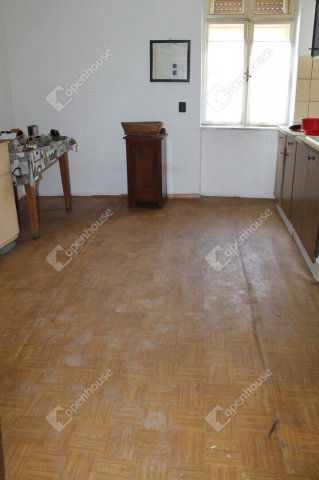 Eladó családi ház, Vasváron 24 M Ft, 3 szobás
