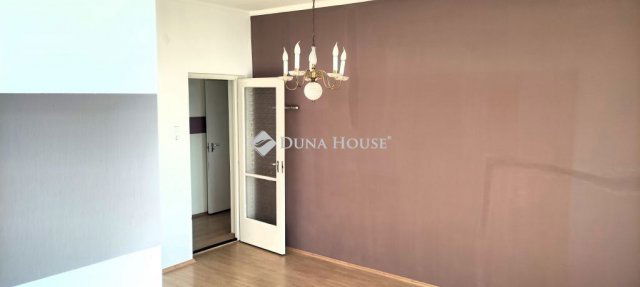 Eladó családi ház, Bakonysárkányban 49 M Ft, 3 szobás