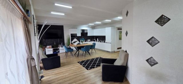 Eladó téglalakás, Kecskeméten 111.9 M Ft, 3 szobás