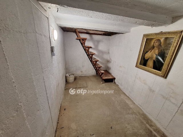 Eladó családi ház, Tiszaörsön 23.5 M Ft, 1 szobás