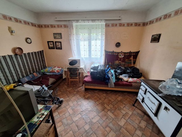 Eladó családi ház, Felsőmocsoládon 6.2 M Ft, 2 szobás