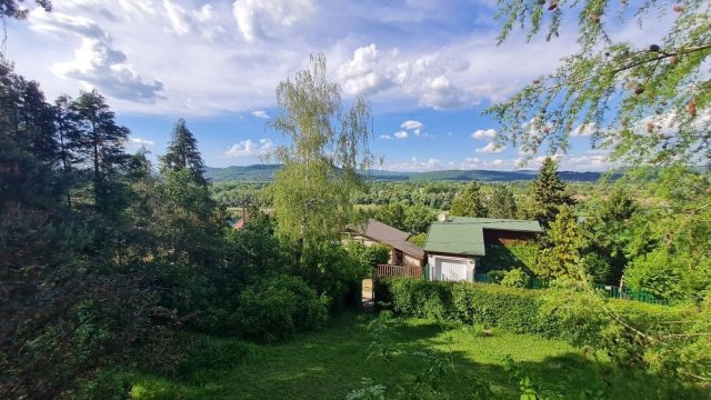 Eladó nyaraló, Visegrádon 42 M Ft, 1+3 szobás