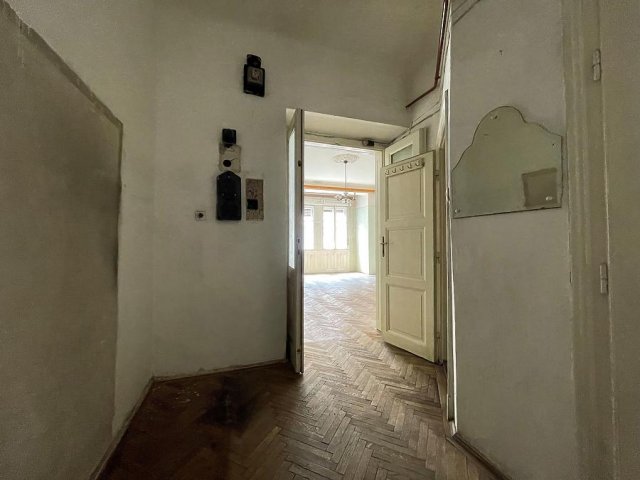 Eladó téglalakás, Budapesten, VII. kerületben, Dembinszky utcában