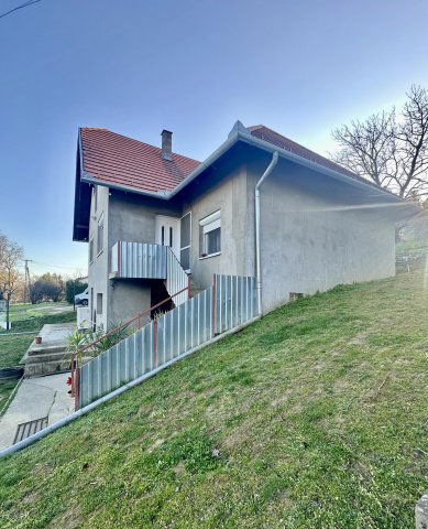 Eladó családi ház, Zalaszentgróton 39.9 M Ft, 2+1 szobás