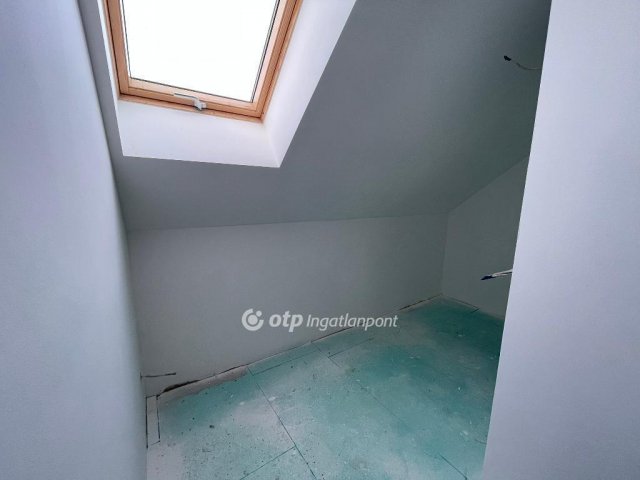 Eladó téglalakás, Fertőszentmiklóson 62.9 M Ft, 2+1 szobás