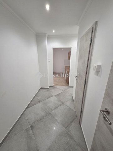 Eladó panellakás, Veszprémben, Munkácsy Mihály utcában