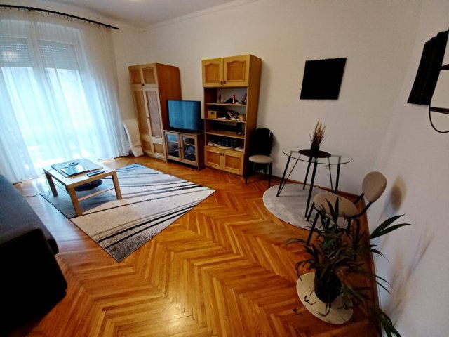 Eladó téglalakás, Budapesten, XIV. kerületben, Szervián utcában