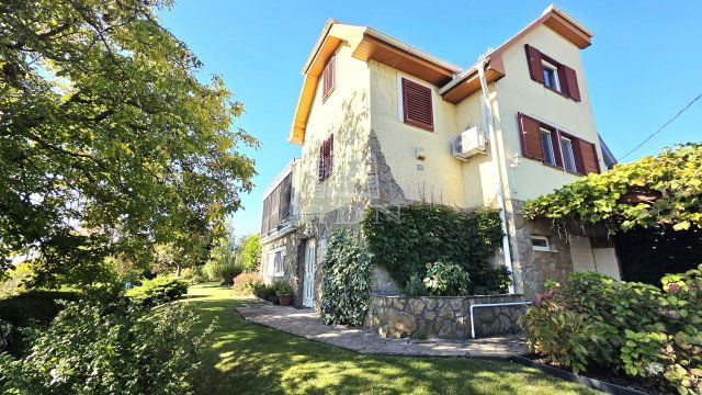 Eladó ikerház, Velencén 125 M Ft, 4 szobás