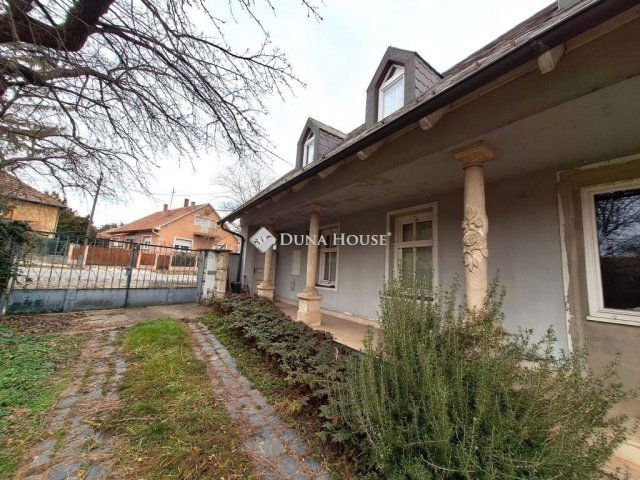 Eladó családi ház, Tökön 115 M Ft, 4 szobás