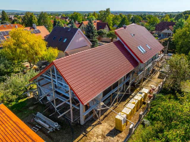 Eladó családi ház, Zsámbékon 160 M Ft, 4 szobás