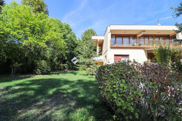 Eladó téglalakás, Budapesten, II. kerületben 245 M Ft, 4 szobás