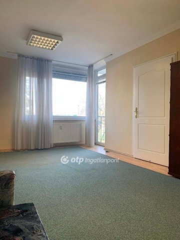 Eladó téglalakás, Budapesten, III. kerületben 97 M Ft