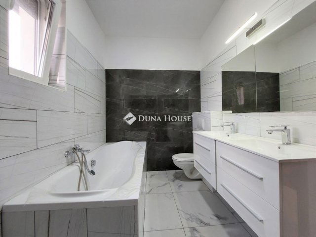 Eladó sorház, Budapesten, XVIII. kerületben 139.9 M Ft, 4 szobás