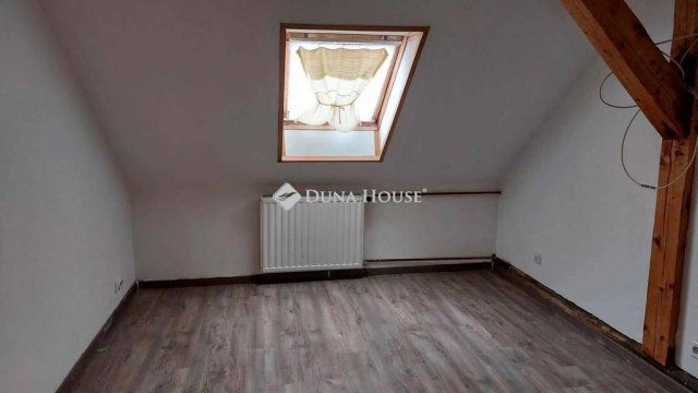 Eladó téglalakás, Sopronban 31.9 M Ft, 2 szobás