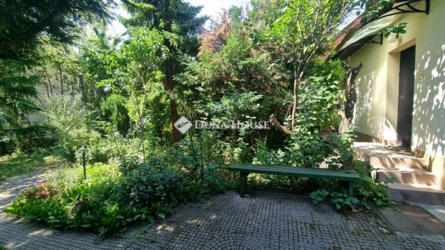 Kiadó családi ház, albérlet, Budaörsön 250 E Ft / hó