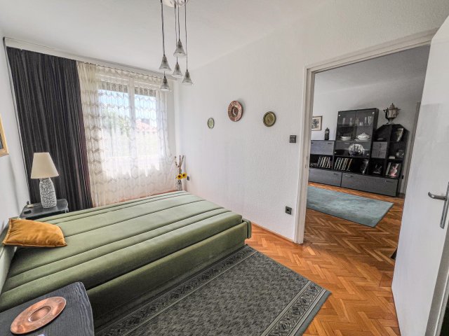 Eladó téglalakás, Budapesten, XIV. kerületben, Wass Albert téren