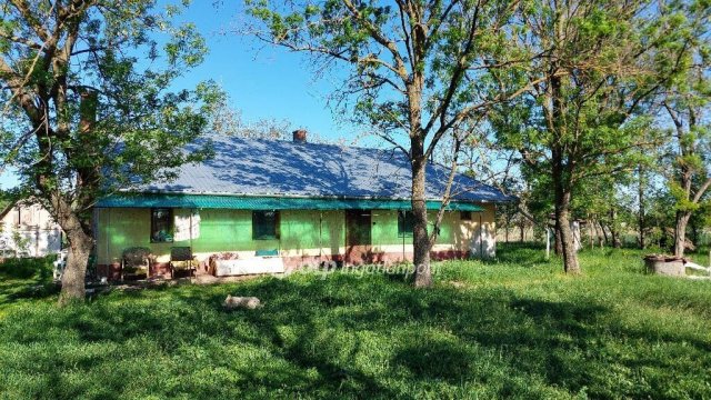Eladó mezogazdasagi ingatlan, Csongrádon 25.9 M Ft, 3 szobás