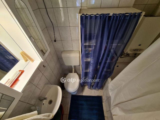 Eladó téglalakás, Budapesten, IV. kerületben 28 M Ft, 1 szobás