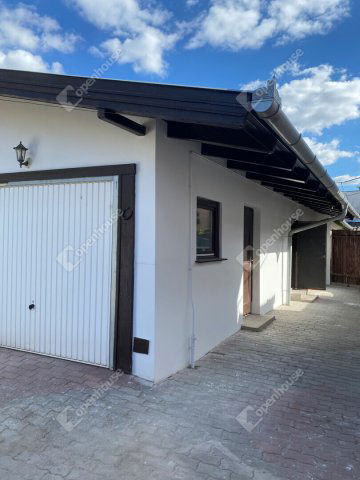 Eladó családi ház, Szegeden 85 M Ft, 2 szobás