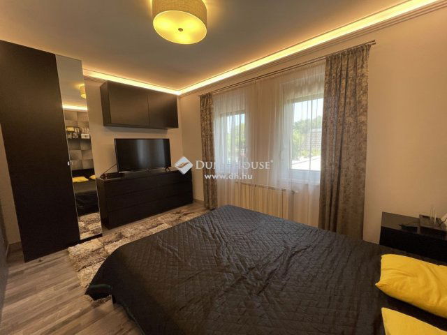 Eladó családi ház, Kecskeméten 219 M Ft, 5 szobás