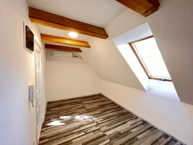 Eladó iroda, Kaposváron, Bajcsy-Zsilinszky utcában 6.8 M Ft
