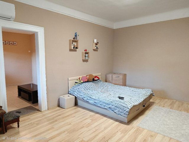 Eladó családi ház, Egerben 36.5 M Ft, 1 szobás