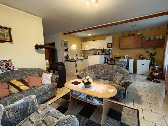 Eladó családi ház, Újszilváson 38.9 M Ft, 2+1 szobás