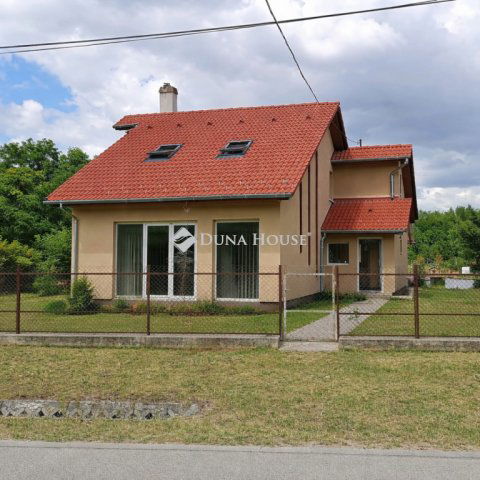 Eladó családi ház, Kecskeméten 80 M Ft, 3 szobás