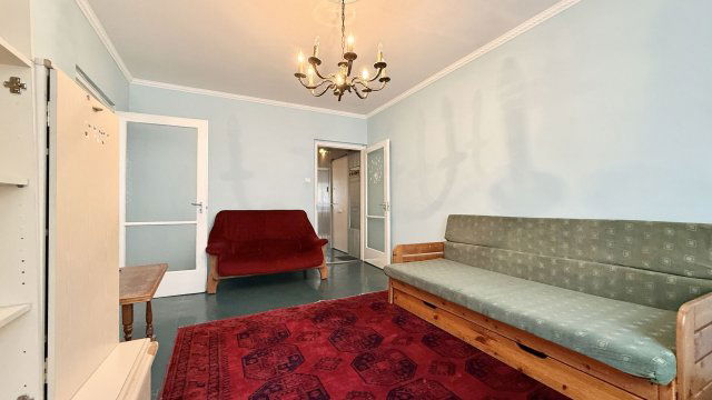 Kiadó panellakás, albérlet, Debrecenben 180 E Ft / hó, 2 szobás