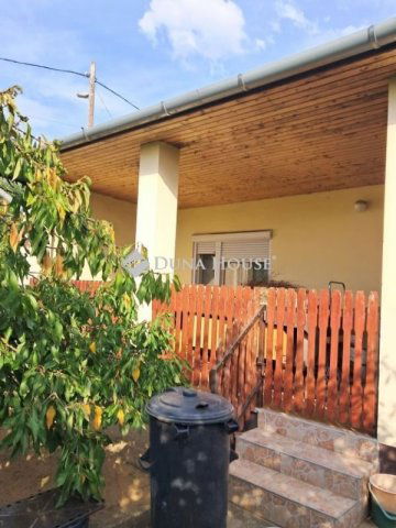 Eladó családi ház, Debrecenben 35 M Ft, 1 szobás