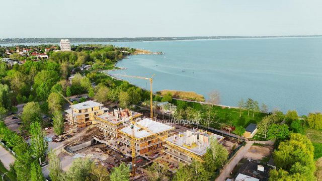 Eladó téglalakás, Balatonalmádiban 99.584 M Ft, 2 szobás