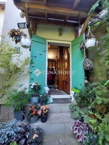 Eladó téglalakás, Budapesten, II. kerületben 83.9 M Ft, 4 szobás