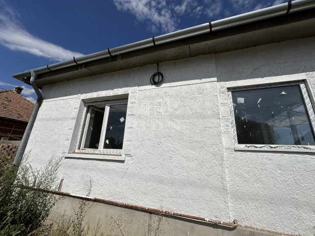 Eladó családi ház, Tápiószecsőn 69.9 M Ft, 3 szobás
