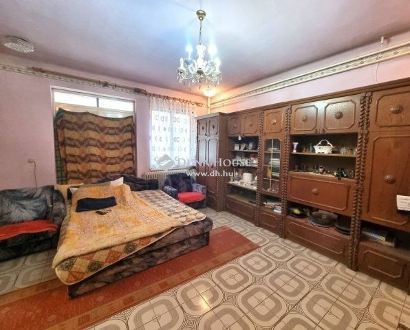 Eladó családi ház, Tápiószecsőn 54.9 M Ft, 3 szobás