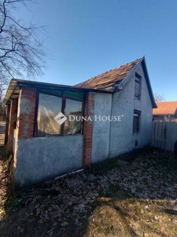 Eladó ipari ingatlan, Budapesten, XVII. kerületben 69.5 M Ft