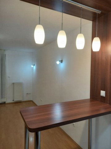 Kiadó téglalakás, albérlet, VIII. kerületben, Kőris utcában