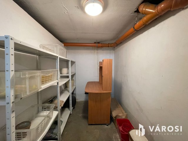 Eladó ipari ingatlan, Budapesten, XIII. kerületben 6 M Ft