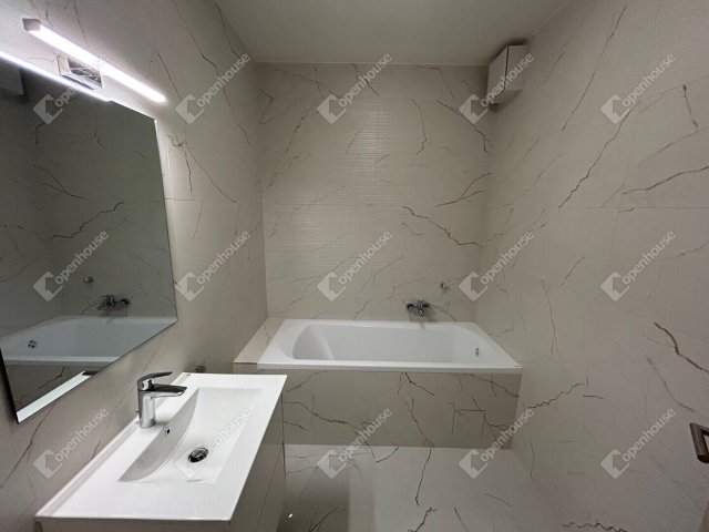 Kiadó téglalakás, albérlet, Győrött 279 E Ft / hó, 3 szobás