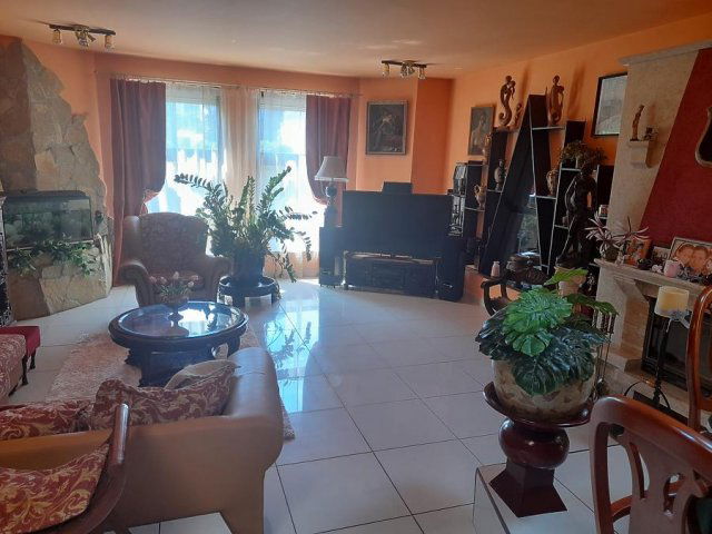 Eladó családi ház, Budapesten, XXI. kerületben 175 M Ft