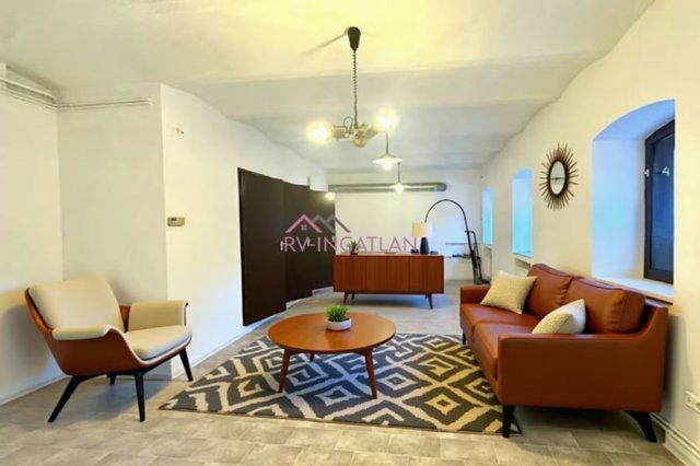 Eladó üzlethelyiség, Budapesten, I. kerületben, Donáti utcában