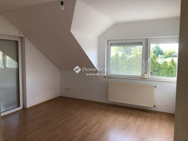 Eladó ikerház, Budapesten, XVII. kerületben 168 M Ft, 1 szobás