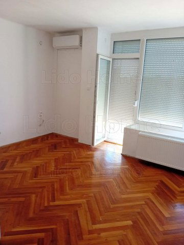 Eladó téglalakás, Keszthelyen 79.9 M Ft, 2 szobás