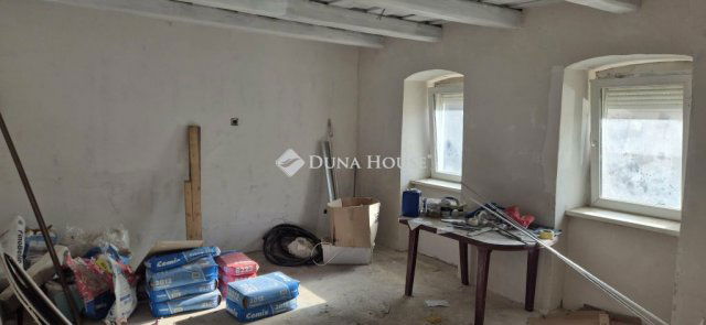 Eladó családi ház, Kaposváron 20.9 M Ft, 2 szobás