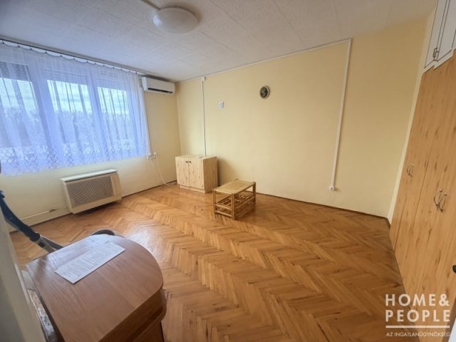 Eladó téglalakás, Hódmezővásárhelyen 36.999 M Ft, 2 szobás