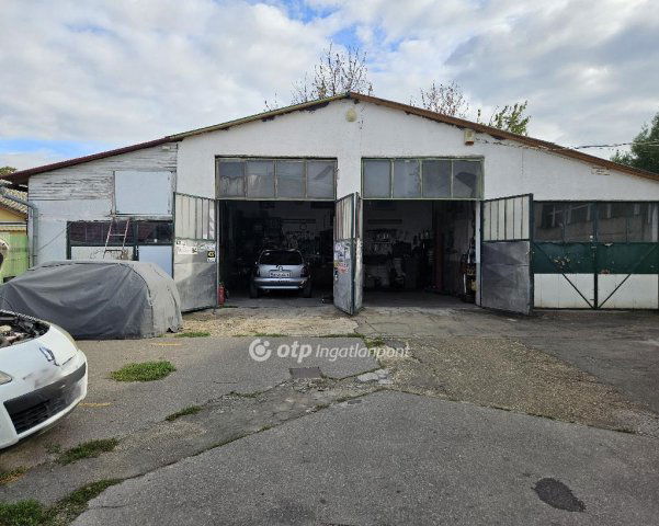 Eladó családi ház, Budapesten, XVIII. kerületben 82 M Ft