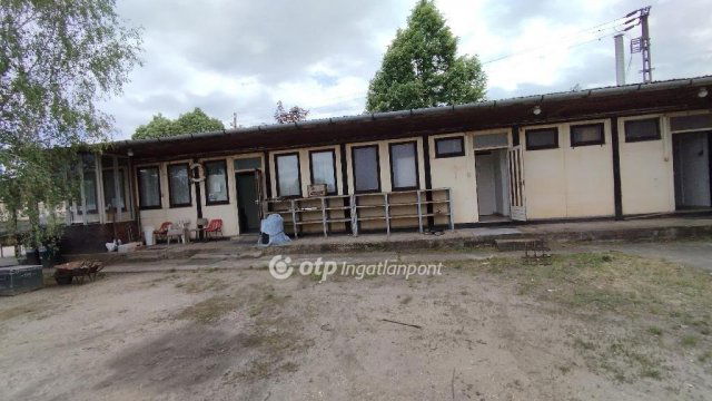 Eladó ipari ingatlan, Nagykátán 150 M Ft / költözzbe.hu
