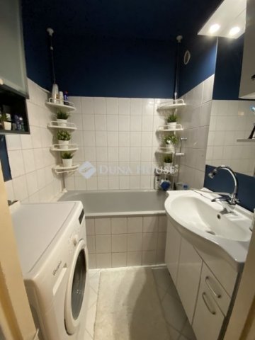 Eladó panellakás, Budapesten, XXI. kerületben 62.9 M Ft