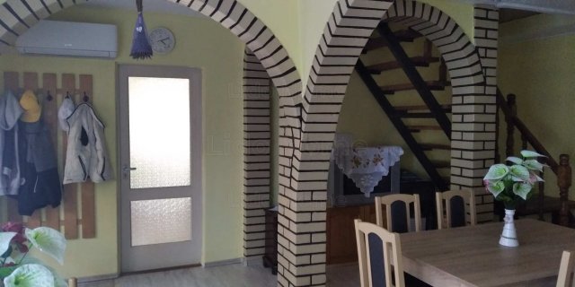 Eladó családi ház, Siófokon 67.9 M Ft, 4 szobás